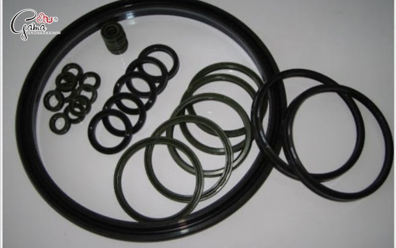 Sửa bồn cầu không tự bơm nước do gioăng cao su hỏng