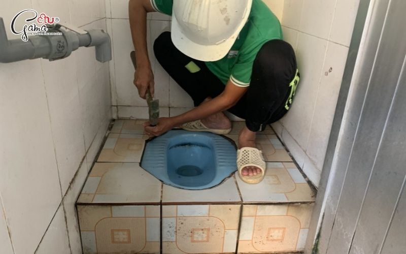 Lưu ý khi thực hiện cách lắp đặt bồn cầu xổm