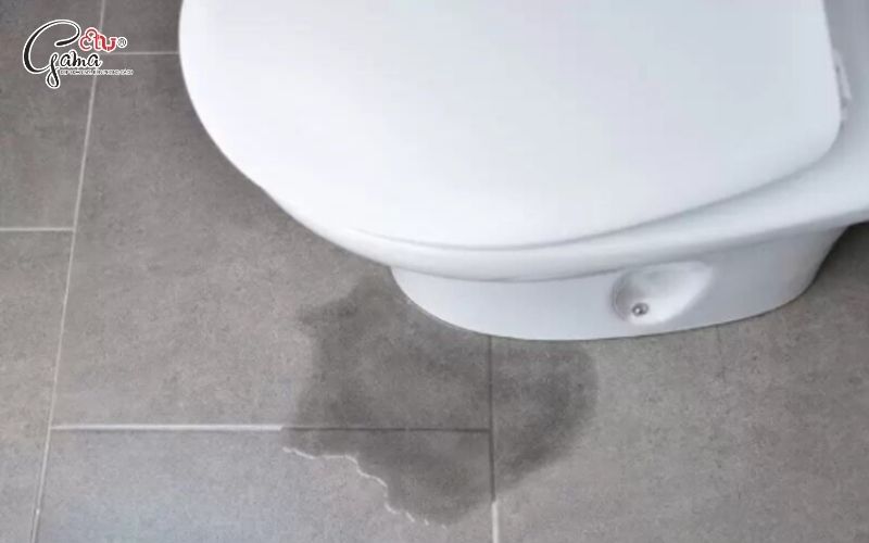Dấu hiệu nhận biết bồn cầu bị rỉ nước, rò nước