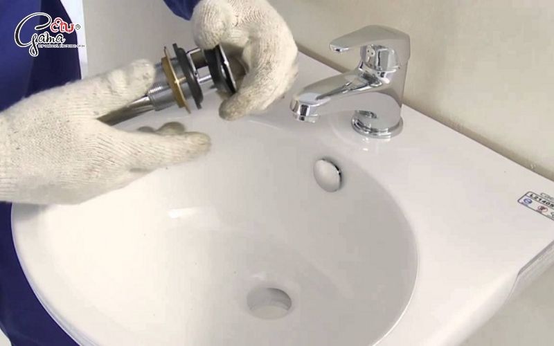 Cách sửa vòi nước rửa tay bị kẹt tay gạt