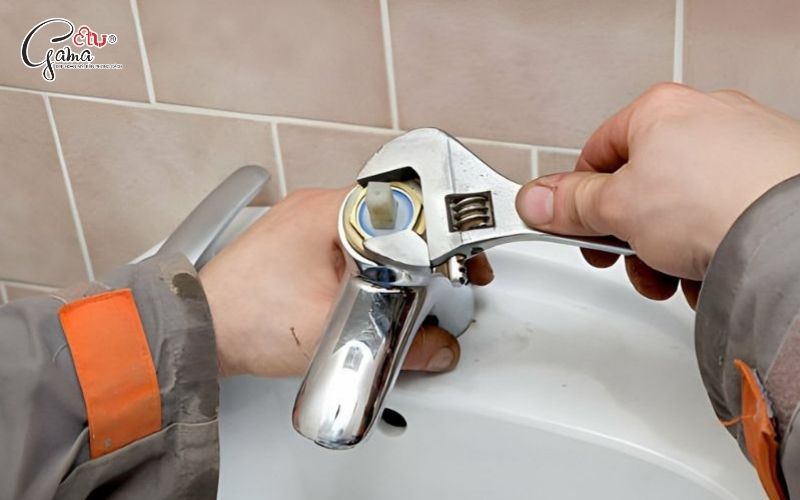 Hướng dẫn cách lắp vòi nước lavabo sau khi tháo