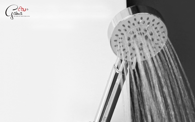 Lỗ trên bát sen nhỏ, áp lực nước càng mạnh