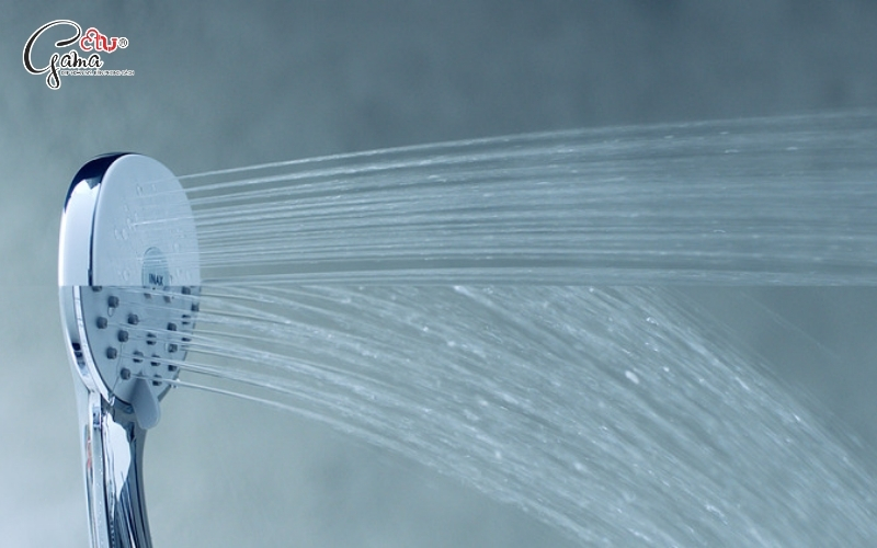 Lựa chọn vòi sen tăng áp khớp với dây sen