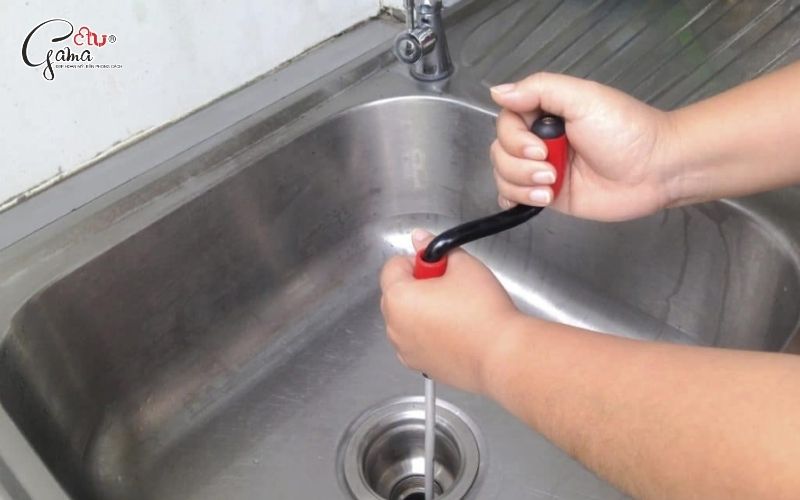 Kiểm tra vị trí lắp đặt và hệ thống thoát nước